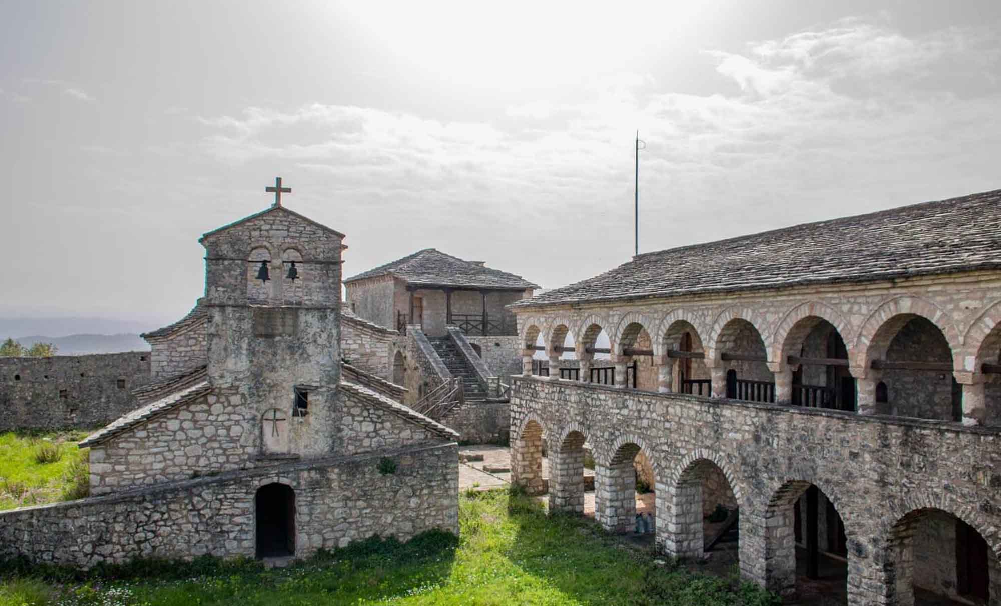Blue Eye & Lëkurësi Castle