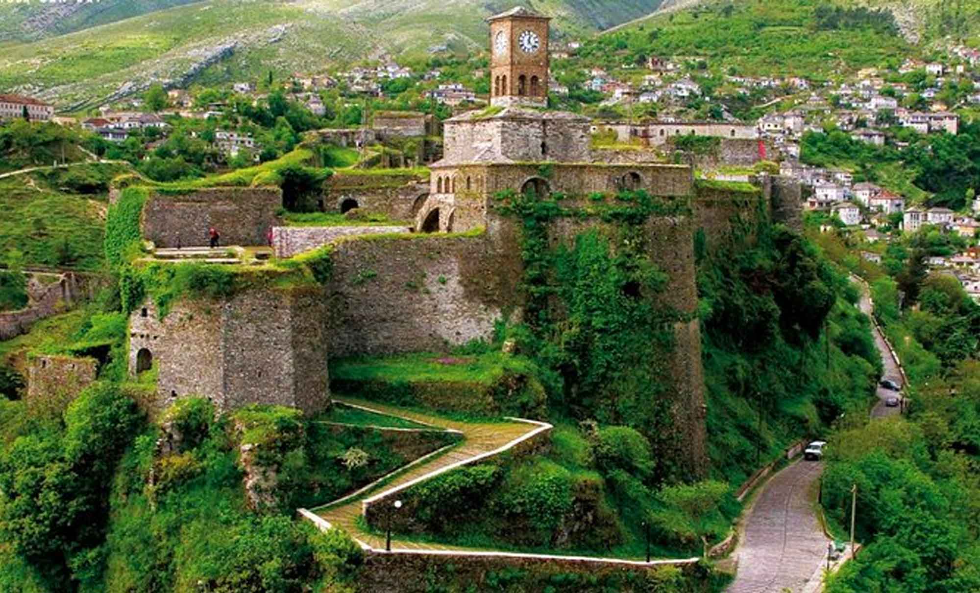 Blue Eye & Lëkurësi Castle
